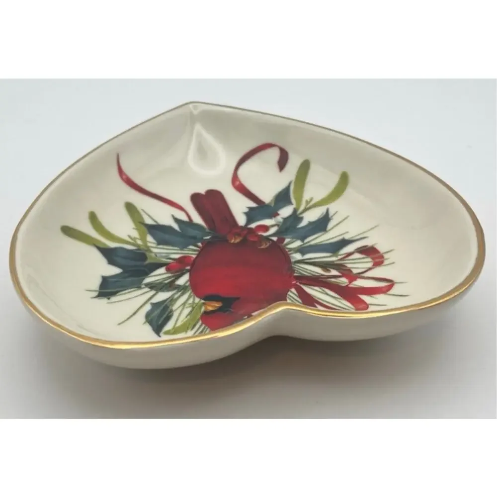 Lenox Winter Greetings Heart Shaped Gold Rim Candy Nut Dish